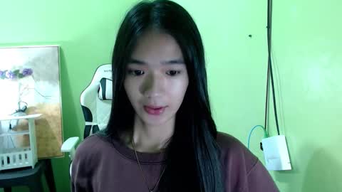 Reign online show from 12.13.25