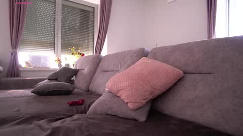 Snapshot of innocentemmy chatting on 02.14.25 Maria online show from 02.14.25