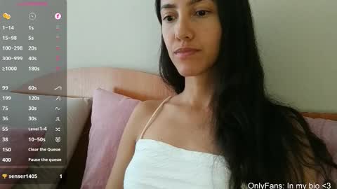 Laroa online show from 02.18.26