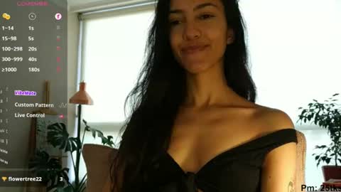Snapshot of innocentlatiina chatting on 07.03.26 Laroa online show from 07.03.26