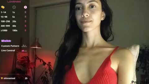 Snapshot of innocentlatiina chatting on 07.11.26 Laroa online show from 07.11.26