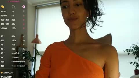 Snapshot of innocentlatiina chatting on 07.28.26 Laroa online show from 07.28.26
