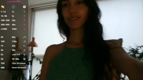 Snapshot of innocentlatiina chatting on 08.01.26 Laroa online show from 08.01.26