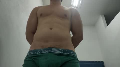 Snapshot of insistente chatting on 01.08.26 INSTAGRAM camilodlx online show from 01.08.26