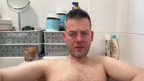 Snapshot of interestedhun chatting on 10.03.25 InterestedHun online show from 10.03.25