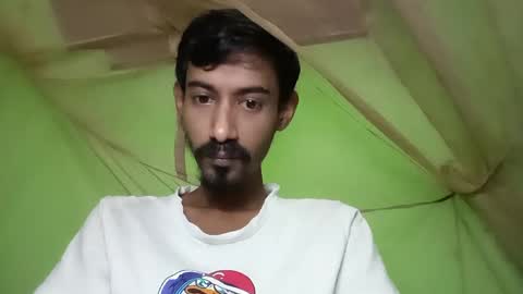 interne8famous online show from 11.04.25