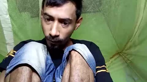 interne8famous online show from 12.02.25