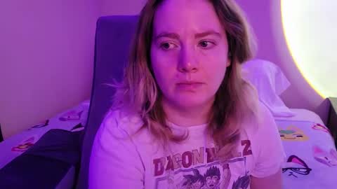 Faye online show from 12.04.25