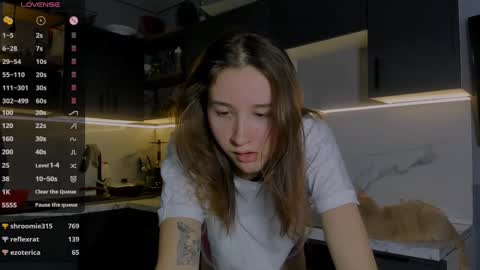 Snapshot of internetsexplorer chatting on 12.16.24 Bernadette  Join  online show from 12.16.24