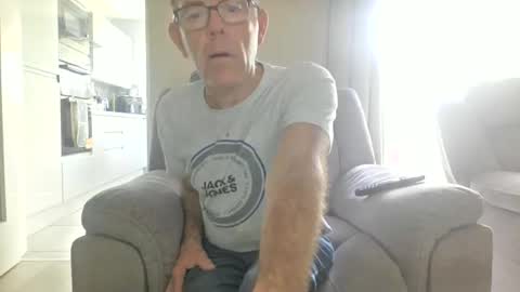 Snapshot of inthemood63 chatting on 09.15.25 inthemood63 online show from 09.15.25