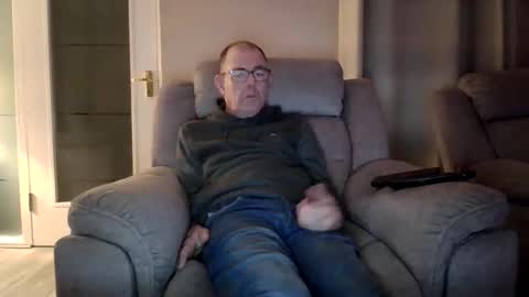 Snapshot of inthemood63 chatting on 10.30.25 inthemood63 online show from 10.30.25