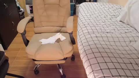 Snapshot of intimate143 chatting on 10.20.25 Im Desiree online show from 10.20.25