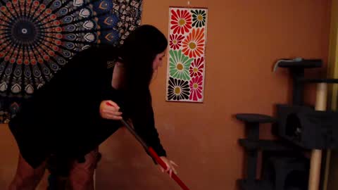 Snapshot of intimatetales chatting on 12.18.24 Africa online show from 12.18.24