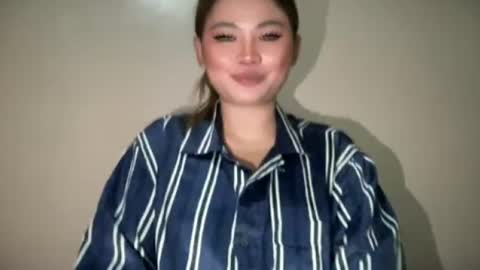 Snapshot of into_the_nightxxx chatting on 06.15.26 KATH online show from 06.15.26