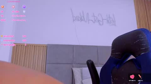 Snapshot of iori_21 chatting on 01.13.25 iori online show from 01.13.25