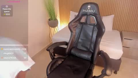 Irantzu online show from 12.28.24