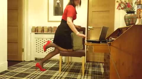 Irena Adler online show from 04.21.26