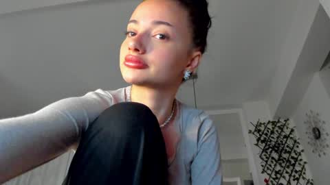 Ir s room online show from 12.08.24