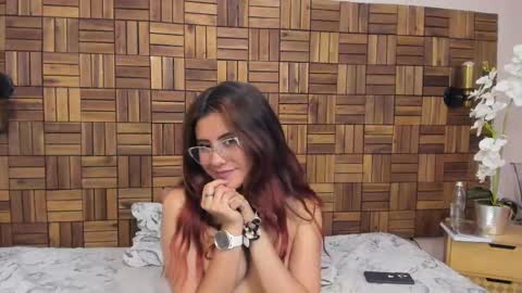 Snapshot of iriis_rosse chatting on 01.09.25 Iris Rosse online show from 01.09.25