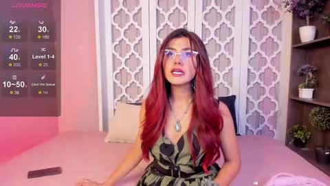 Snapshot of iriis_rosse chatting on 10.02.25 Iris Rosse online show from 10.02.25