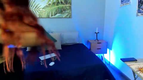 Snapshot of iriis_rosse chatting on 10.27.25 Iris Rosse online show from 10.27.25