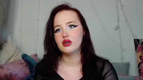 Snapshot of irinaart chatting on 01.12.25 Irina online show from 01.12.25