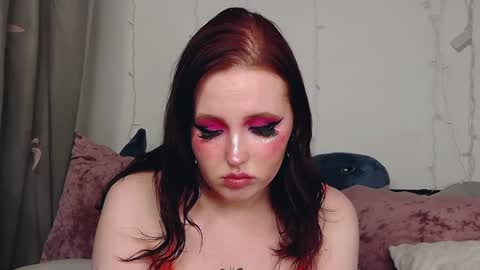 Snapshot of irinaart chatting on 01.17.25 Irina online show from 01.17.25