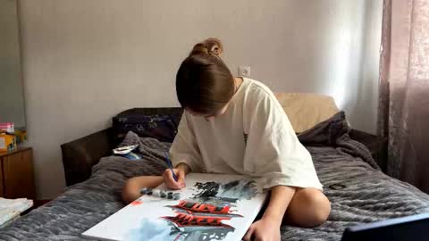 Evie online show from 09.15.25
