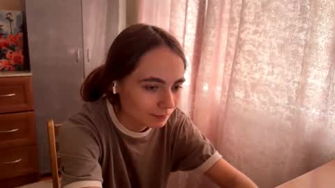 Evie online show from 10.22.25