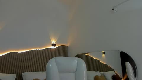 iris8_ online show from 03.11.26