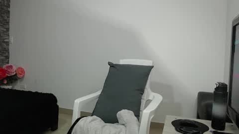 Snapshot of iris_joi chatting on 03.10.25 Iirs online show from 03.10.25