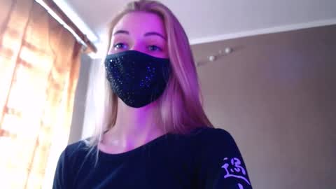 Lily online show from 09.19.25