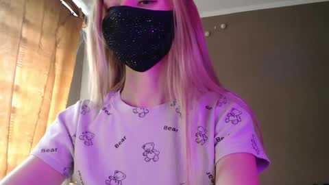 Lily online show from 09.25.25