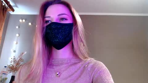 Lily online show from 04.22.26