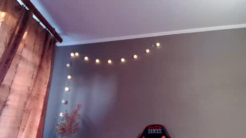 Lily online show from 04.27.26