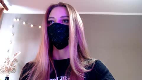 Lily online show from 05.09.26