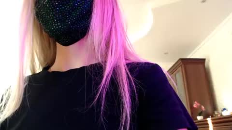 Lily online show from 07.30.26