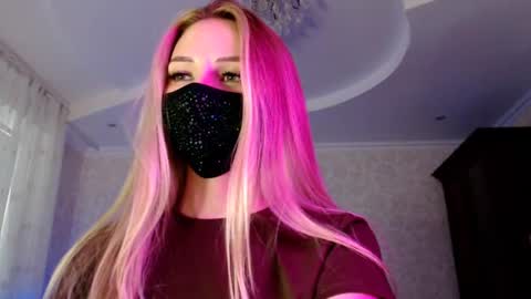 Lily online show from 08.04.26