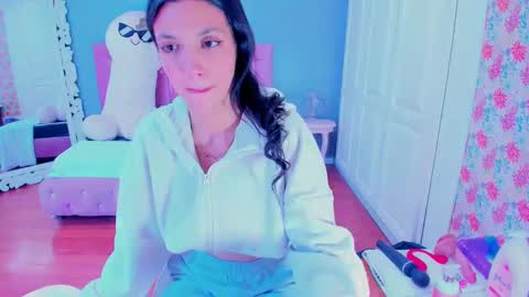 Snapshot of iris_stone_ chatting on 01.17.25 Iris online show from 01.17.25