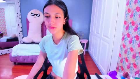 Snapshot of iris_stone_ chatting on 01.25.25 Iris online show from 01.25.25