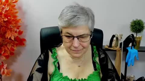 I R I S online show from 11.07.25