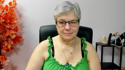 I R I S online show from 12.19.25