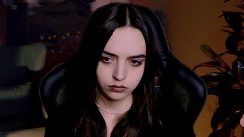 Iris online show from 12.10.24