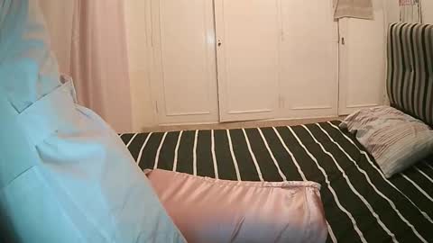 Snapshot of irisgamow chatting on 09.20.25 Iris online show from 09.20.25