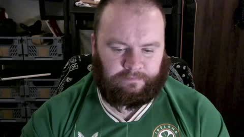 Snapshot of irishdaddy24 chatting on 12.05.24 twitter theirishman205 online show from 12.05.24