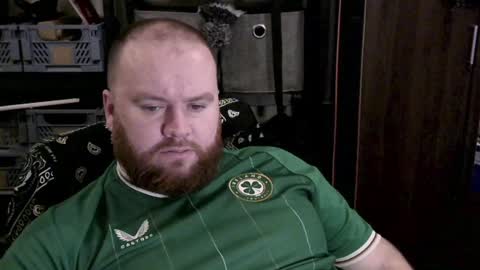 Snapshot of irishdaddy24 chatting on 12.06.24 twitter theirishman205 online show from 12.06.24