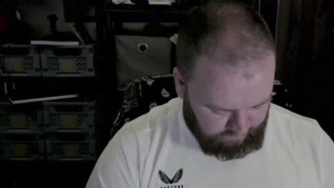 Snapshot of irishdaddy24 chatting on 12.14.24 twitter theirishman205 online show from 12.14.24