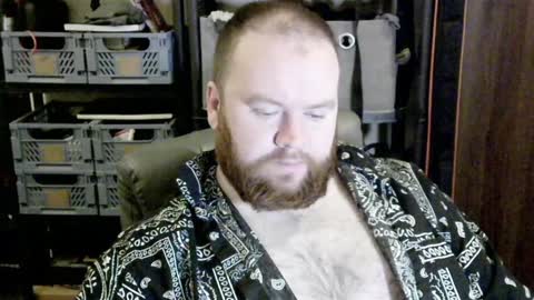 Snapshot of irishdaddy24 chatting on 12.23.24 twitter theirishman205 online show from 12.23.24