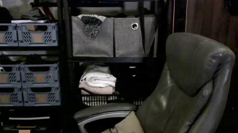 Snapshot of irishdaddy24 chatting on 12.28.24 twitter theirishman205 online show from 12.28.24