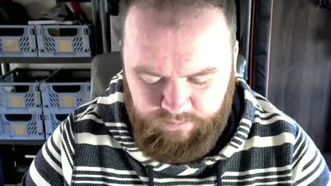 Snapshot of irishdaddy24 chatting on 01.01.25 twitter theirishman205 online show from 01.01.25